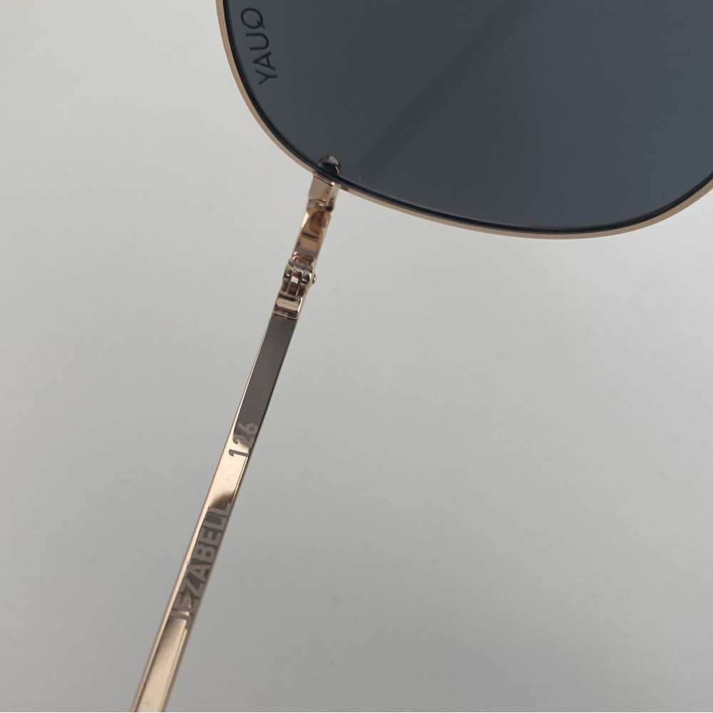 Quay Australia Jezabell 126 Round Sunglasses Gold/Smoke/Lens Cat .3 NWOT - Picture 8 of 10